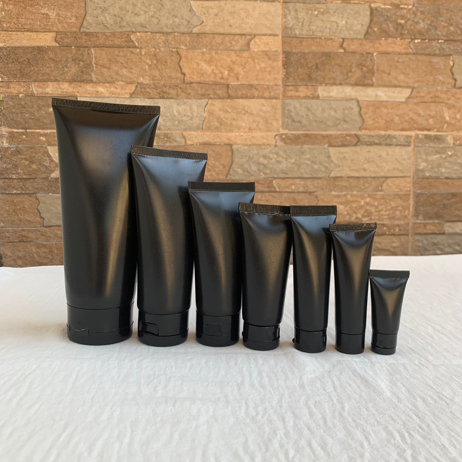 Kemasan hitam dan berwarna Karya Pratama Packaging